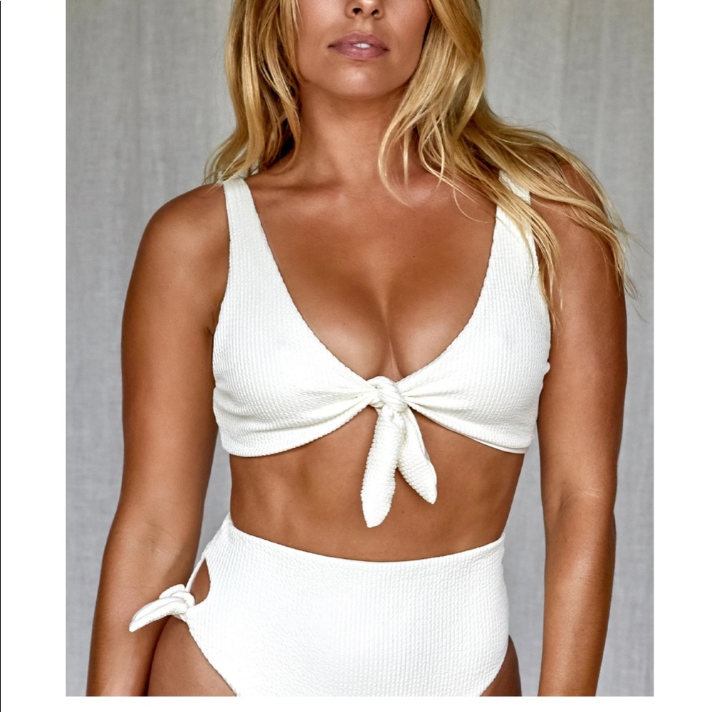 Portugal Top - Ivory Crinkle